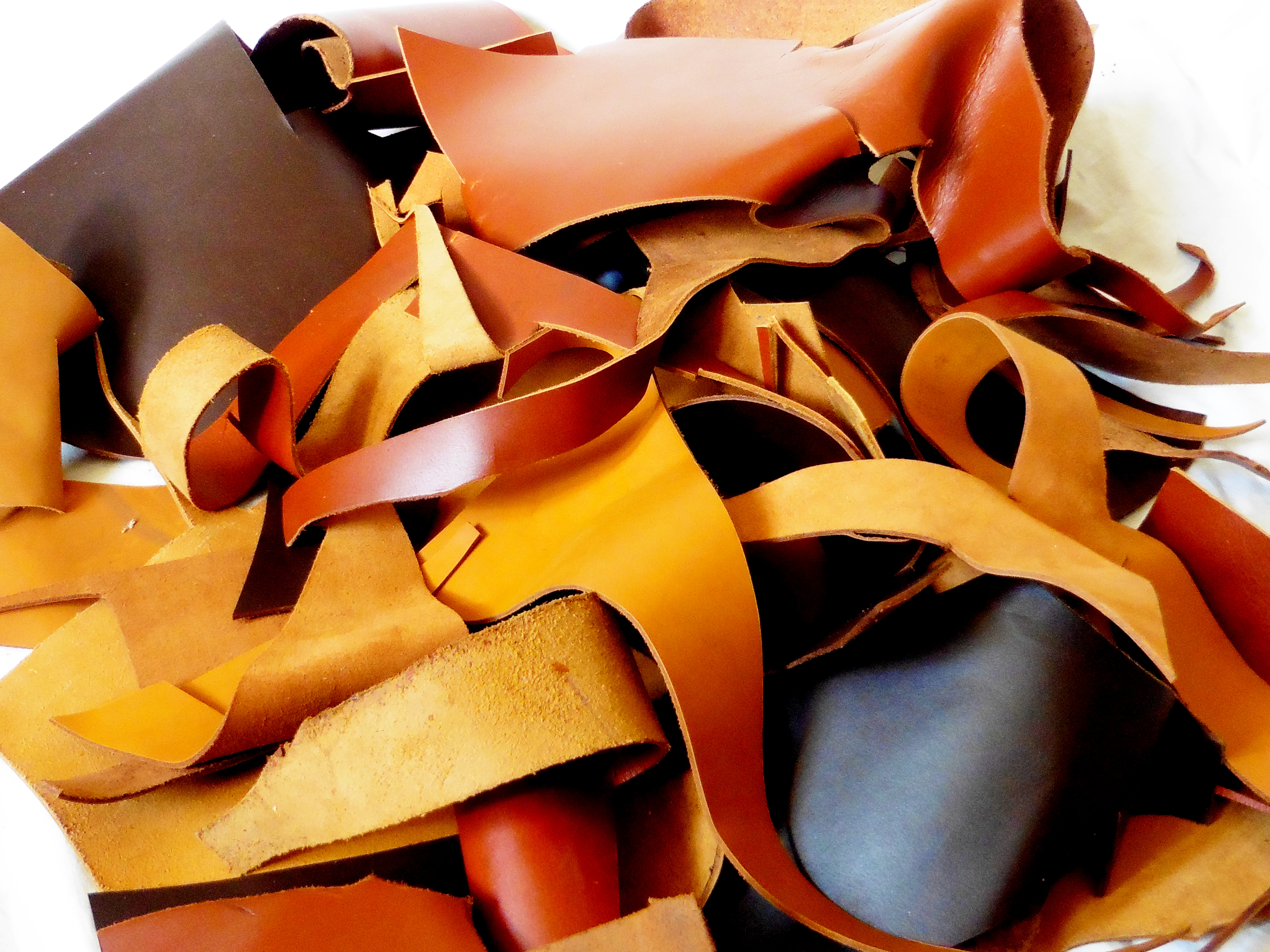 Leather scraps used for Pultina bags